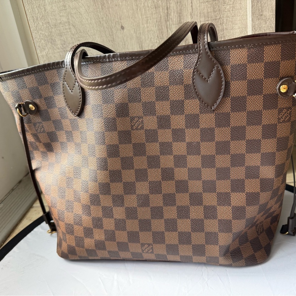 Louis Vuitton Neverfull MM